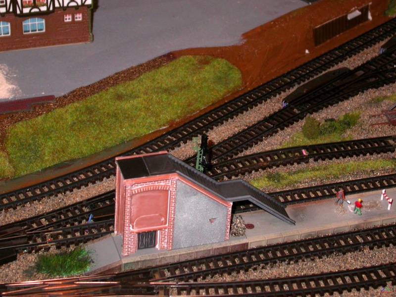 155 Erste Stellprobe.JPG - Die erste Stellprobe auf dem Bahnsteig an Gleis 2